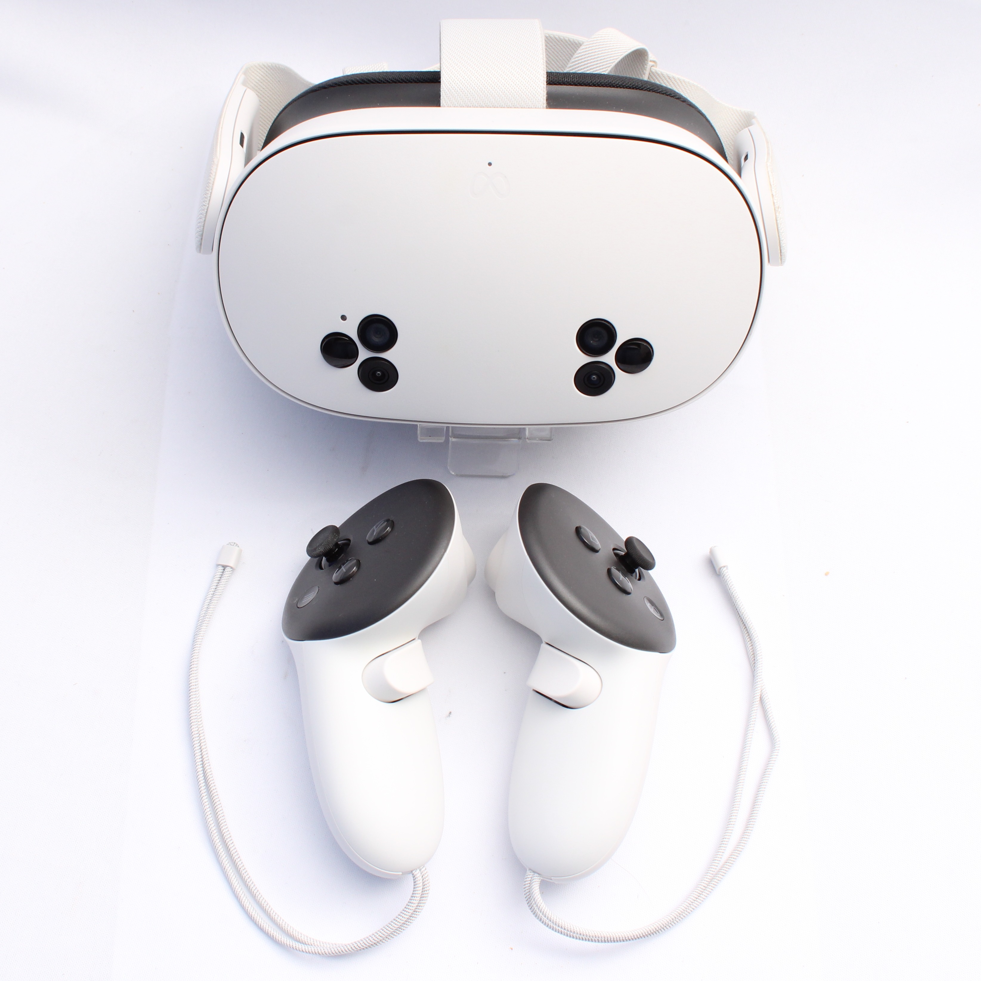 Pre-owned Meta META Quest 3s Standalone VR 128GB Mixed Reality Headset ...